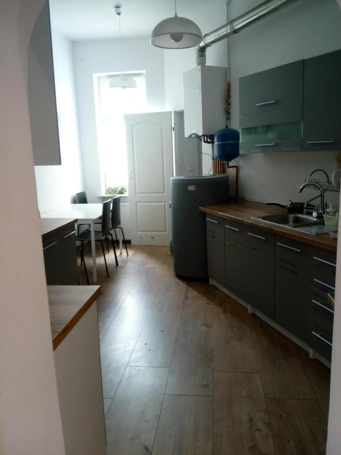 Hostel Tulip - Pokoj Nr 8 Ze Wspolna Lazienka I Kuchnia Stettino Esterno foto
